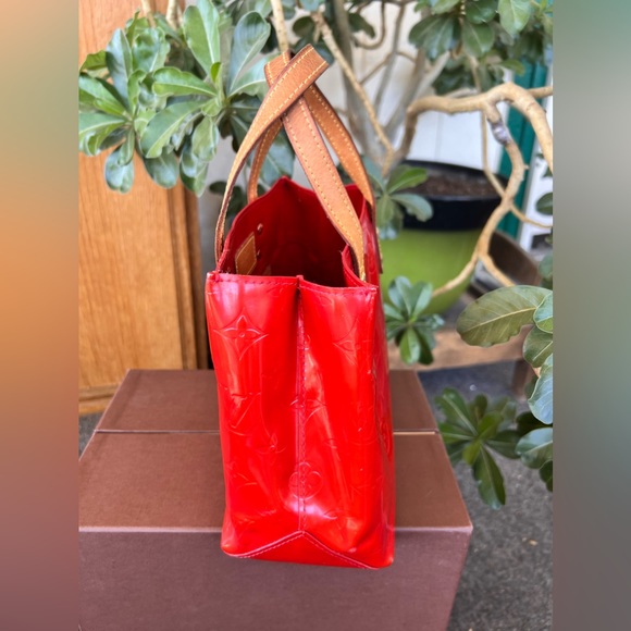 Louis Vuitton Monogram Vernis Reade PM - Picture 4 of 10